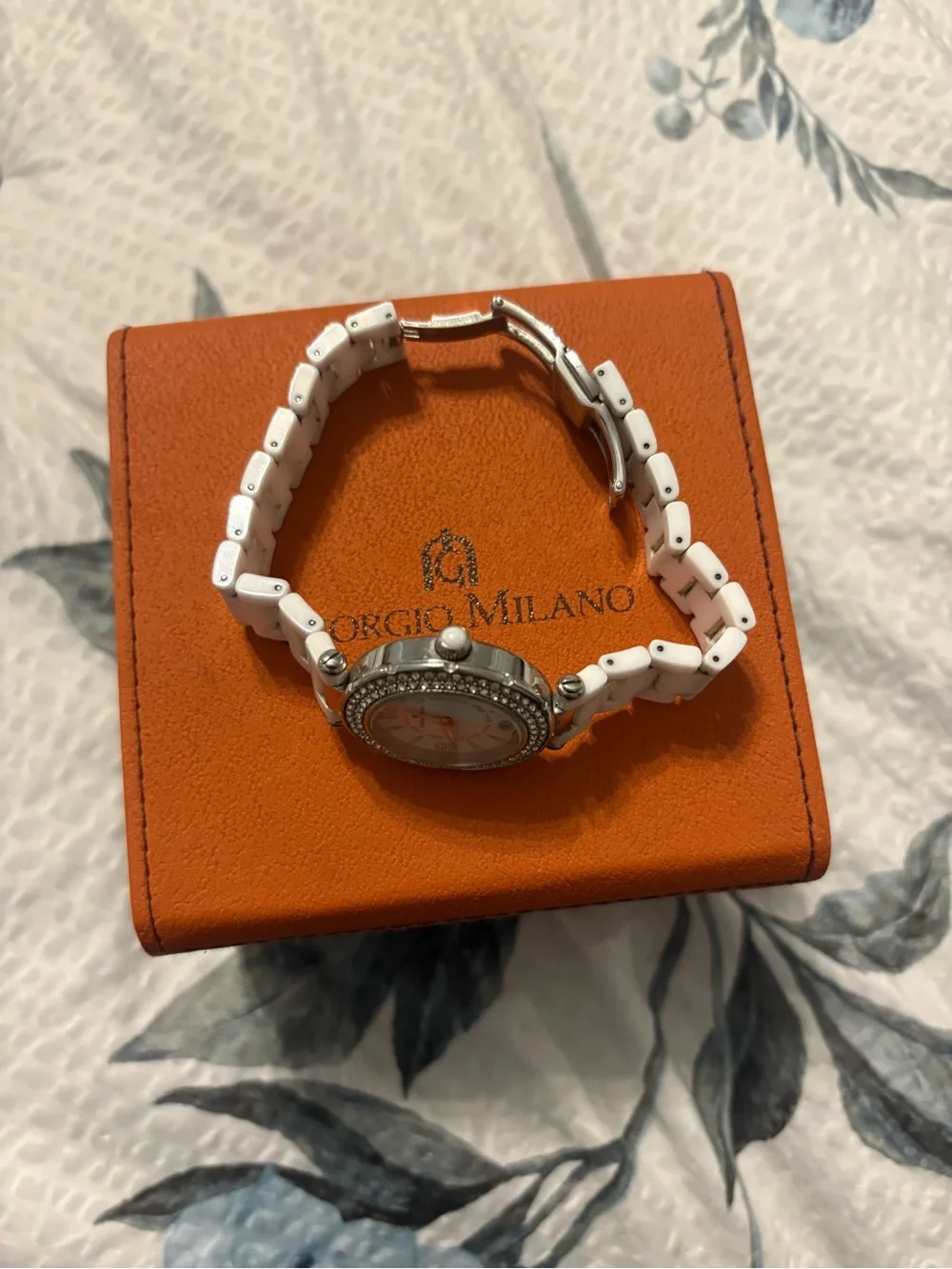 Giorgio Milano white ceramic crystal bezel watch